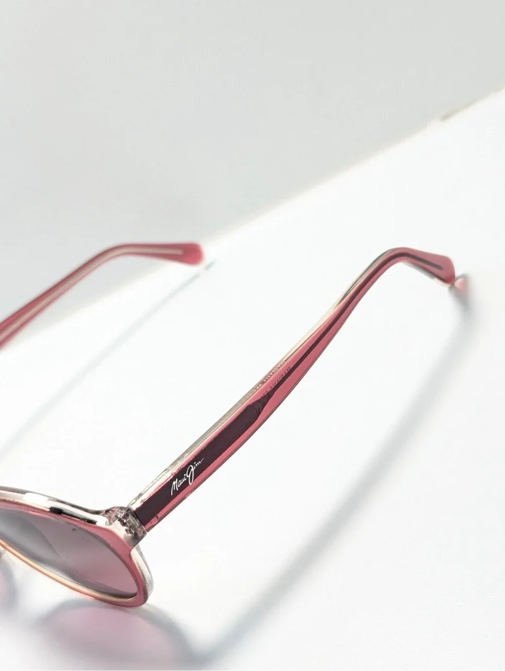 Maui Jim MJ828-520 Mariana Pink Gradient Red Rose Oval Sunglasses 55-18-140